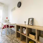 Rent a room in milan