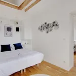 Appartement de 269 m² avec 1 chambre(s) en location à Paris