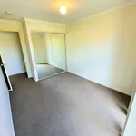 Rent 3 bedroom house in  Benowa QLD 4217                        