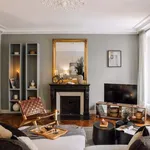 Appartement de 74 m² avec 2 chambre(s) en location à Paris