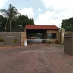 Rent 3 bedroom apartment in Benoni