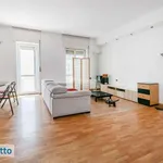 Affitto 5 camera appartamento di 148 m² in Milan