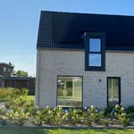 Maison de 300 m² avec 3 chambre(s) en location à Hoogstraten