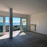 Appartamento in affitto a Padenghe sul Garda via Giovanni Metelli, box, terrazzo, vista lago - TrovaCasa