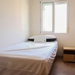 Rent a room of 80 m² in valencia