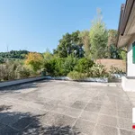 Affitto 5 camera casa di 220 m² in Lonato del Garda