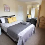 Rent 5 bedroom house in Doncaster