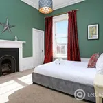 Rent 3 bedroom flat in Olney