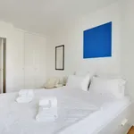 Rent 1 bedroom apartment of 409 m² in Paris