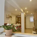 Rent 5 bedroom apartment of 71 m² in Madrid