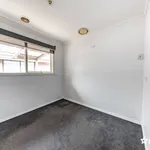 Rent 4 bedroom house in  Melton South VIC 3338                        