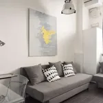 Rent 1 bedroom apartment of 60 m² in milan