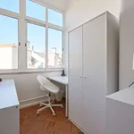 Rent a room in lisbon