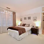 Rent 1 bedroom flat of 52 m² in London