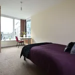 Rent 6 bedroom flat in Yorkshire And The Humber