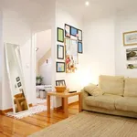 Rent 2 bedroom apartment of 52 m² in lisbon