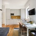 Rent 2 bedroom apartment of 45 m² in lisbon