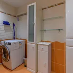 Pronajměte si 2 ložnic/e byt o rozloze 54 m² v Praha