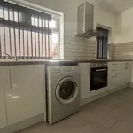 Rent 4 bedroom flat in Wolverhampton