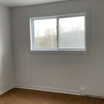 Rent 4 bedroom apartment in Sherbrooke