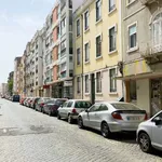 Rent a room in lisbon