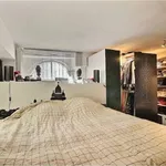 Appartement de 700 m² avec 1 chambre(s) en location à Paris