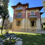 Rent 4 bedroom house of 250 m² in Maccagno con Pino e Veddasca