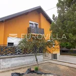 Rent 5 bedroom house of 280 m² in Osijek - Okolica