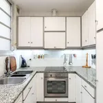 Rent 3 bedroom apartment in barcelona