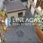 Rent 2 bedroom apartment of 65 m² in Milano