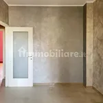 Affitto 3 camera appartamento di 124 m² in Turin