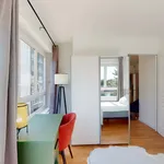 Rent a room of 104 m² in Courbevoie