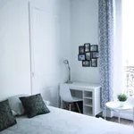 Rent a room in paris