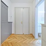 Pronajměte si 1 ložnic/e byt o rozloze 68 m² v Prague