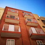 Rent a room of 65 m² in valencia