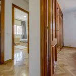 Rent a room of 180 m² in madrid