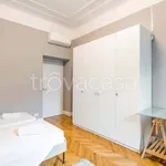 Rent 4 bedroom apartment of 119 m² in Milano