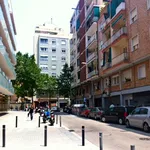 Rent a room of 60 m² in Barcelona