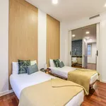 Rent 3 bedroom apartment in madrid