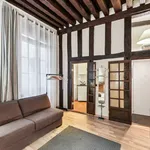 Studio of 323 m² in Paris