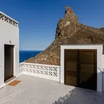 Rent 2 bedroom apartment of 130 m² in Santa Cruz de Tenerife