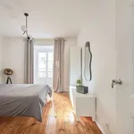 Rent a room in lisbon