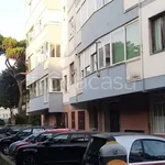 Affitto 5 camera appartamento di 130 m² in Napoli