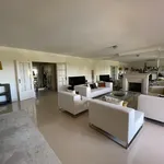 Rent 3 bedroom apartment of 175 m² in Cascais