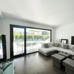 Rent 5 bedroom house of 430 m² in Marbella