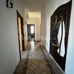 Affitto 4 camera casa di 150 m² in Giugliano in Campania