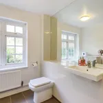 Rent 2 bedroom apartment in Guildford