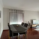 Rent 3 bedroom apartment of 120 m² in Vila Nova de Gaia