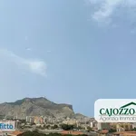 Rent 4 bedroom apartment of 90 m² in Palermo