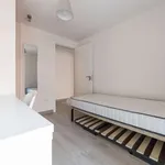 Rent a room of 80 m² in valencia